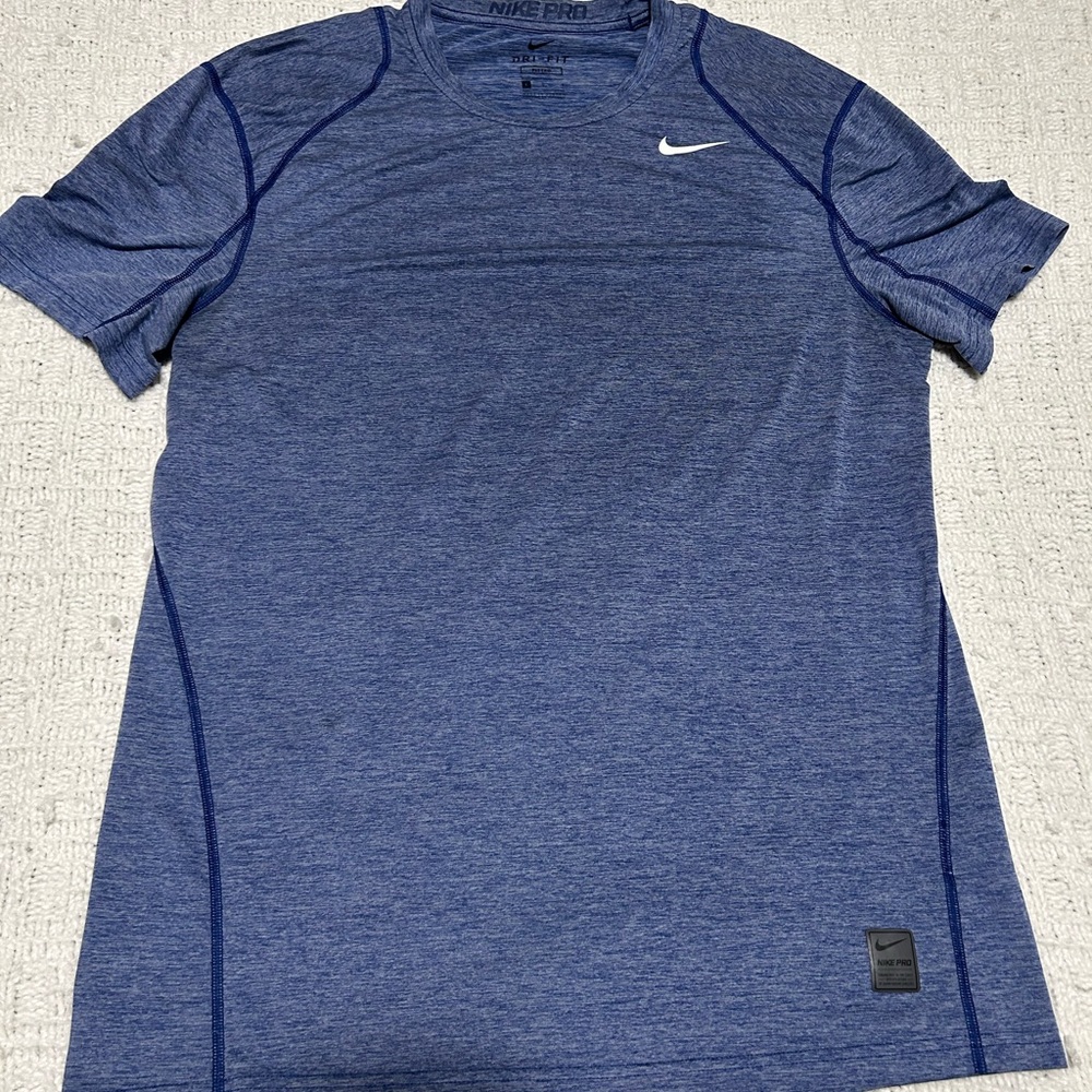 Nike pro t shirt